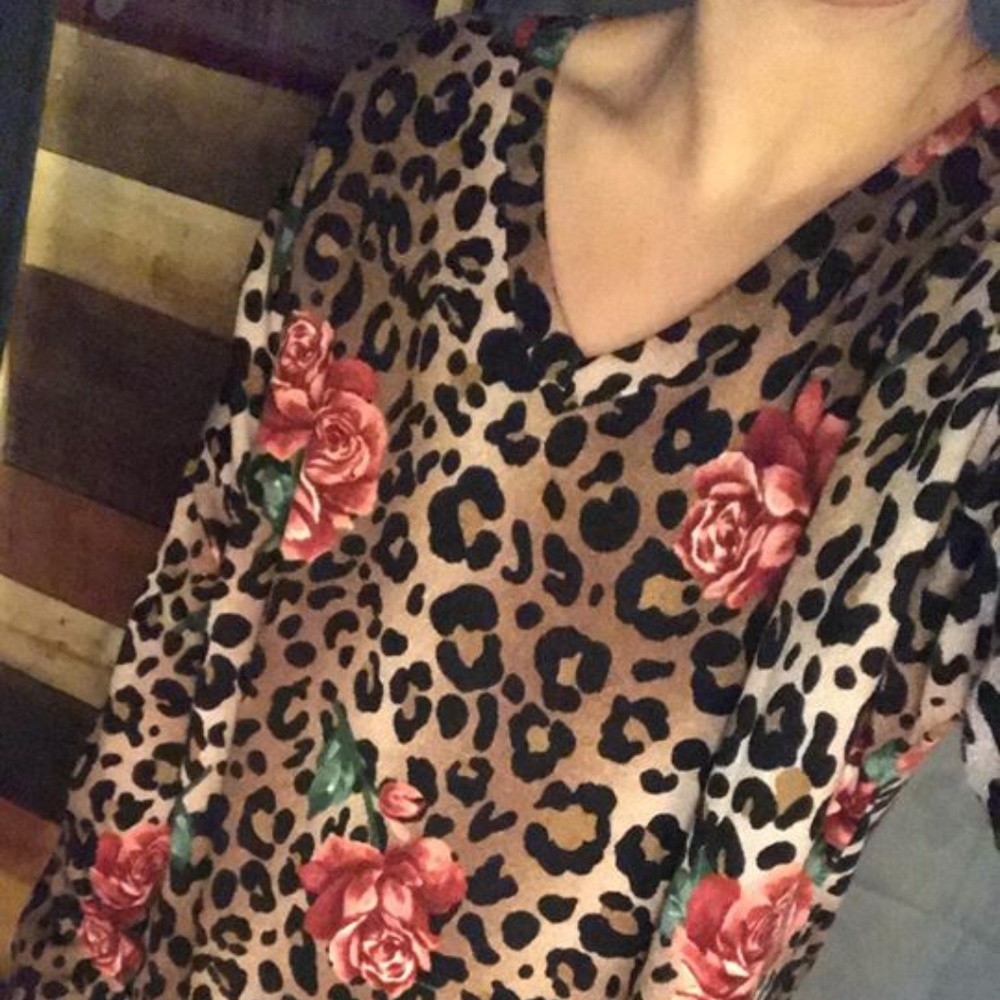 Floral Leopard Print V-neck Sweater Tunic